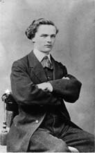 August 19 år